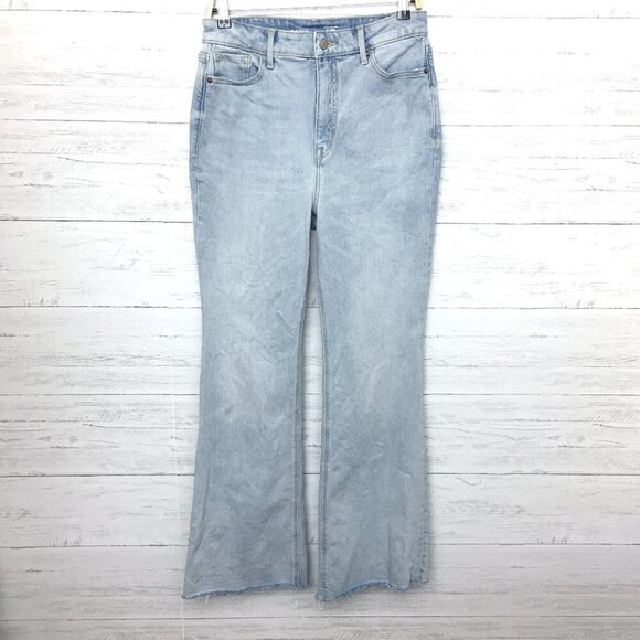 Old Navy Women's Flare Leg Jeans Higher High Rise Light Wash Fray Hems size 8 - Picture 1 of 8